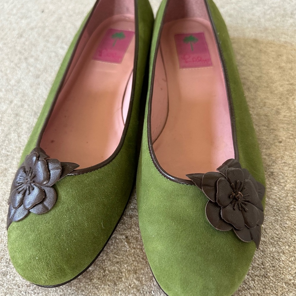 Lilly Pulitzer Green Suede Women's Flats with Floral Detail